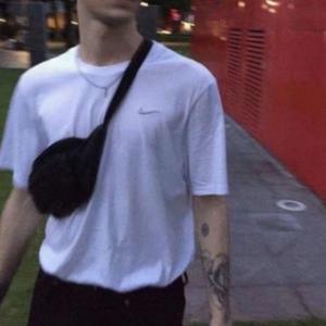 张子枫真人毛片
